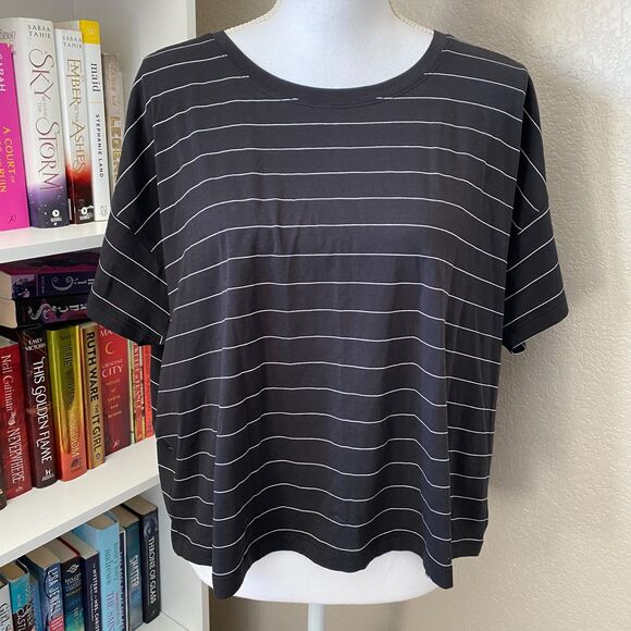 LULULEMON Cates Short Serve Stripe Black White Top Size 14 - Picture 5 of 8